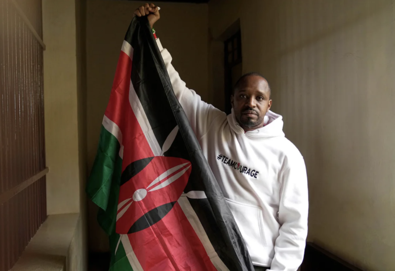 File:BonifaceMwangiArrest.png